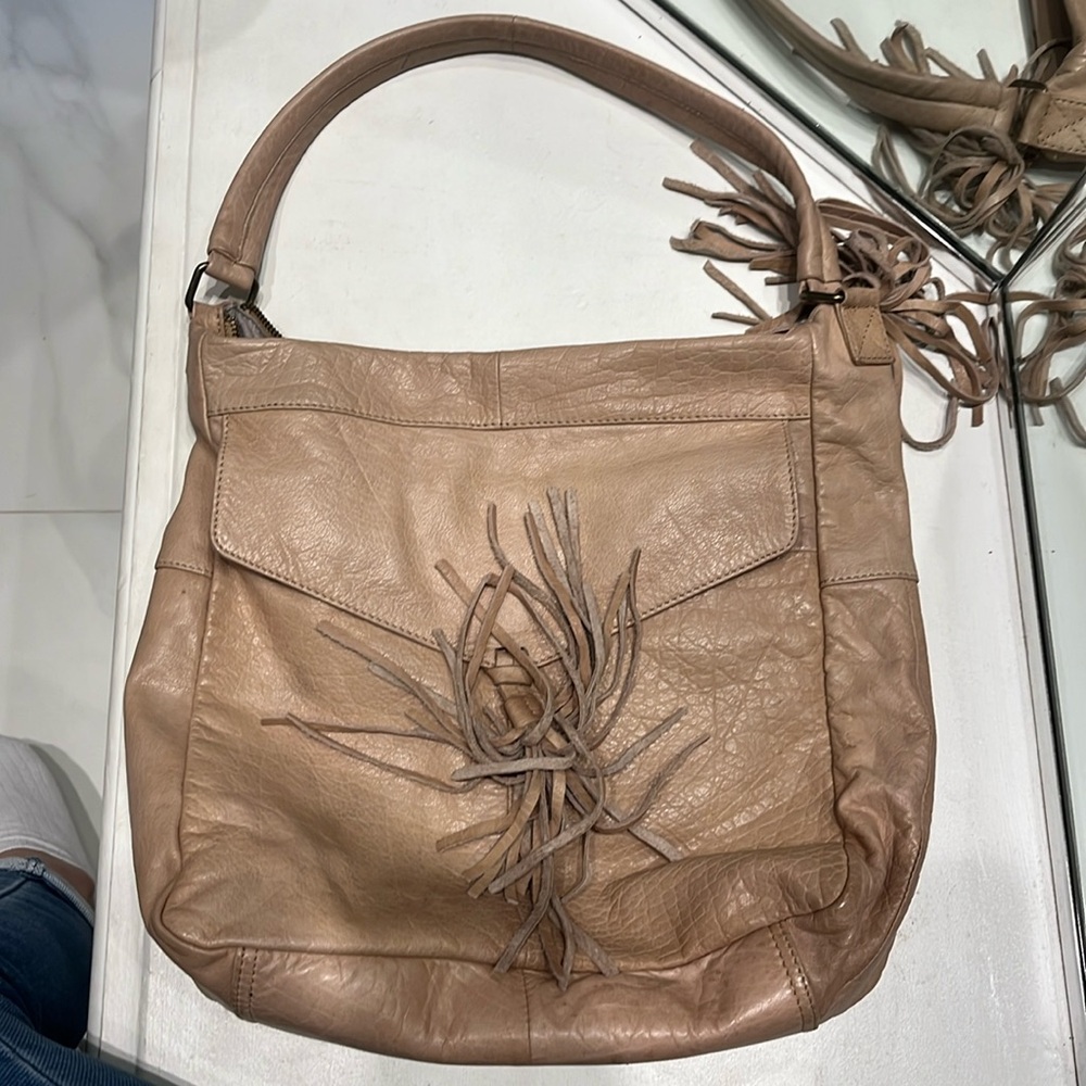 Preowned Day & Mood Genuine Leather Tan Shoulder Bag